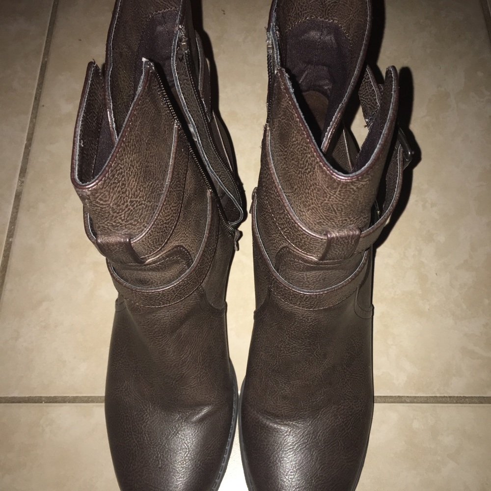 Brand new heels boots